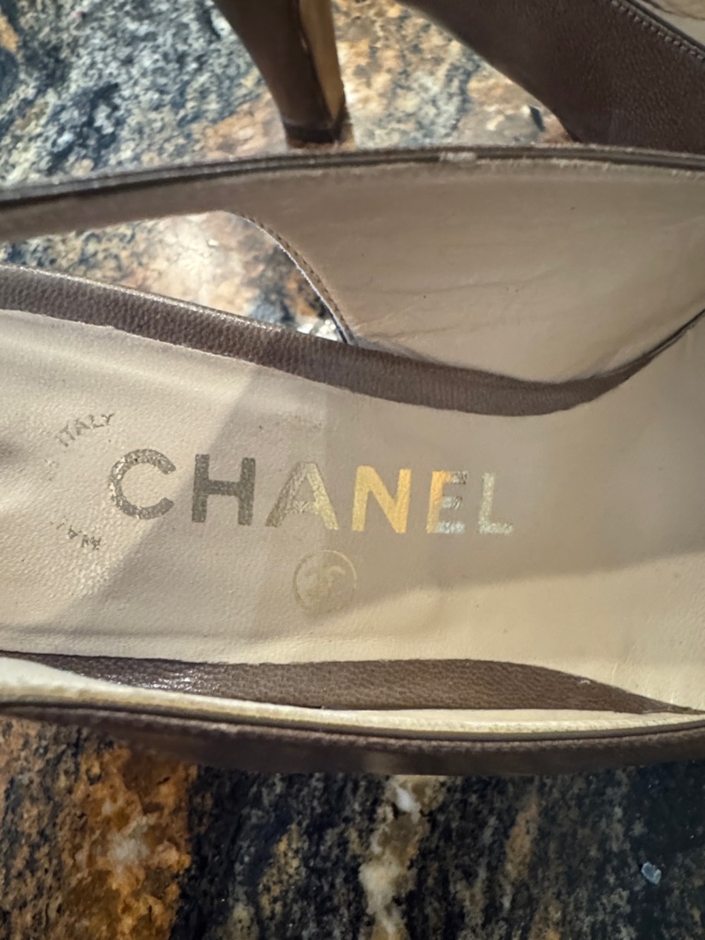 CHANEL Brown Leather Slingback Mules with Black Cap Toe - Picture 2 of 6